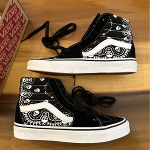 Vans sk8- high women’s size 6.5 NWT